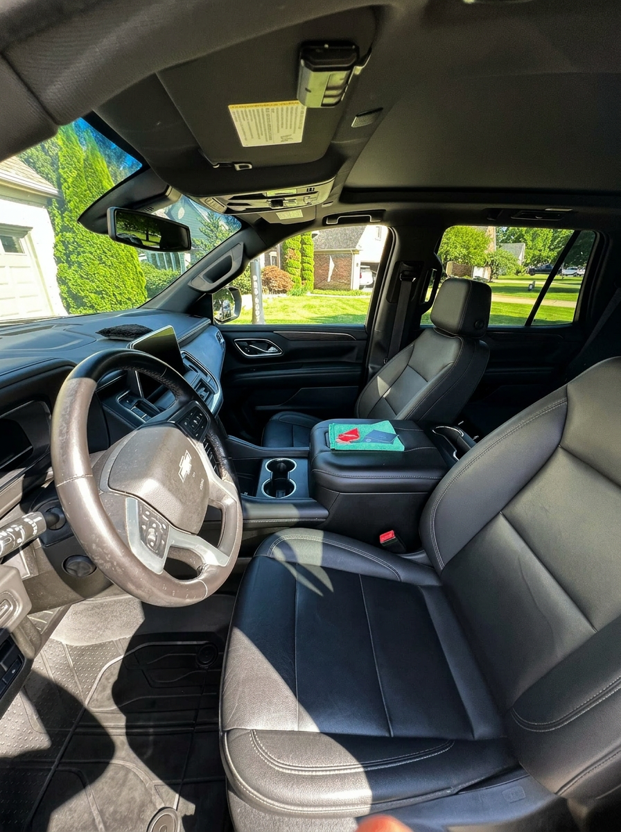 Detailed Suburban front cabin and driver seat